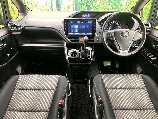 TOYOTA VOXY 2020 Image 31