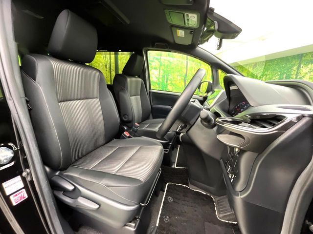 TOYOTA VOXY 2020 Image 31