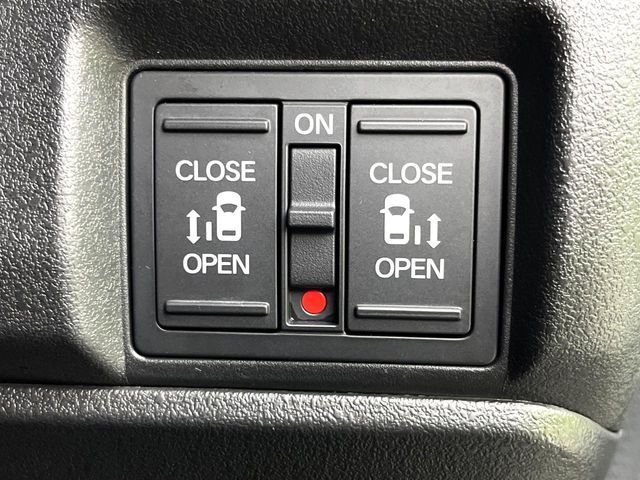 HONDA N BOX CUSTOM 2023 Image 31