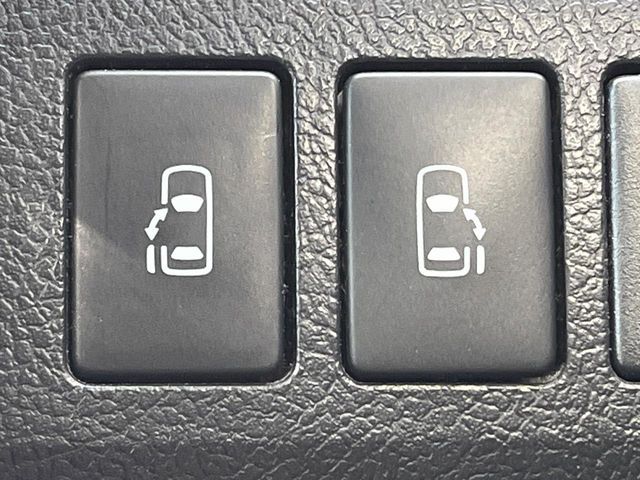 TOYOTA NOAH 2013 Image 31