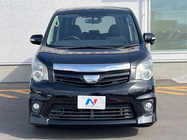 TOYOTA NOAH 2013 Image 31