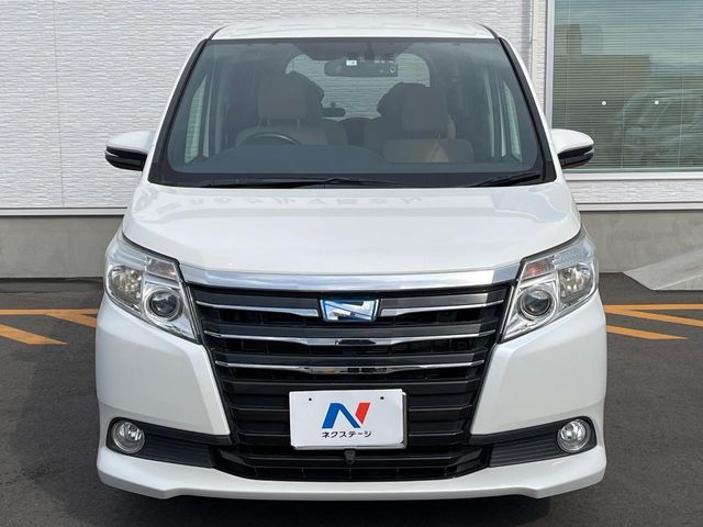 TOYOTA NOAH HYBRID 2014 Image 31