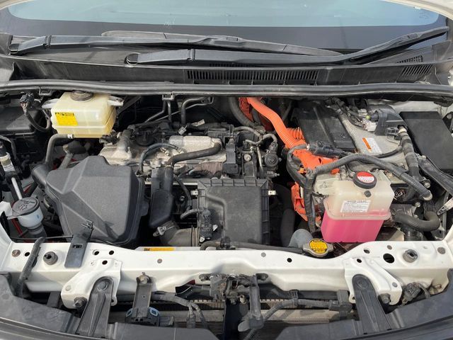 TOYOTA NOAH HYBRID 2014 Image 31