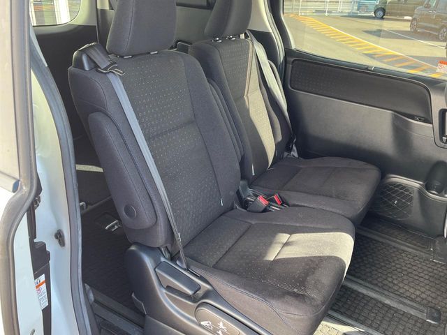 TOYOTA NOAH 2014 Image 31