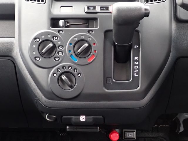 TOYOTA TOWNACE VAN 2WD 2024 Image 31