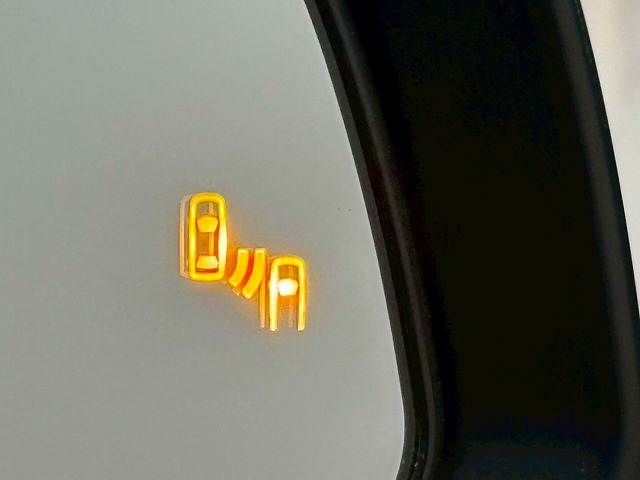 TOYOTA VOXY HYBRID 2022 Image 31