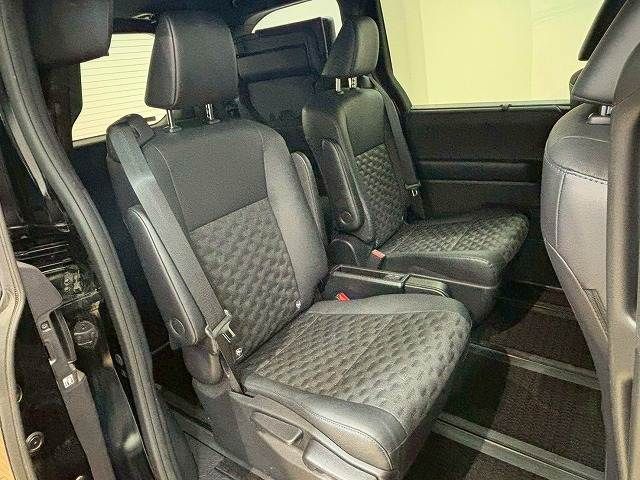 TOYOTA VOXY HYBRID 2022 Image 31