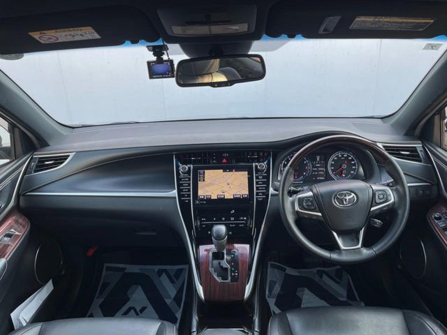 TOYOTA HARRIER 2WD 2015 Image 31