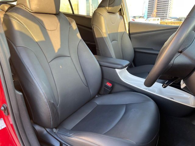 TOYOTA PRIUS 2016 Image 31