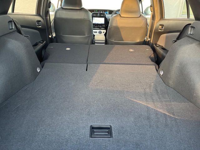 TOYOTA PRIUS 2016 Image 31