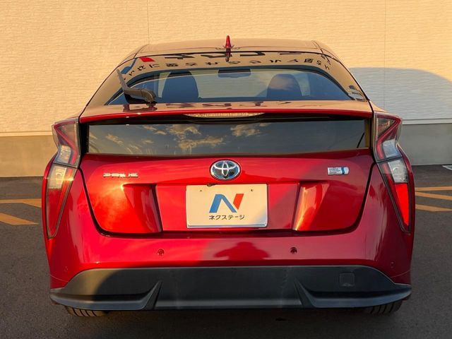 TOYOTA PRIUS 2016 Image 31