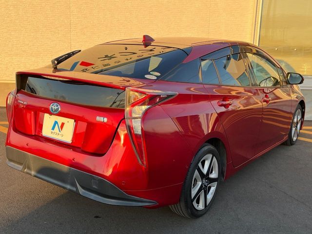 TOYOTA PRIUS 2016 Image 31