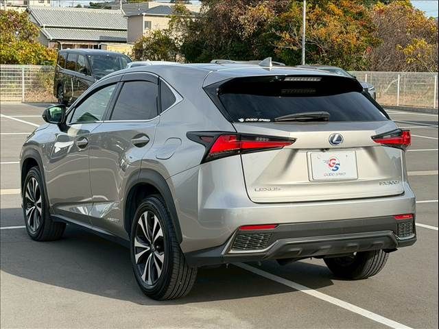 TOYOTA LEXUS NX300H 2019 Image 31