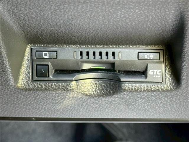 TOYOTA YARIS CROSS HYBRID 2023 Image 31