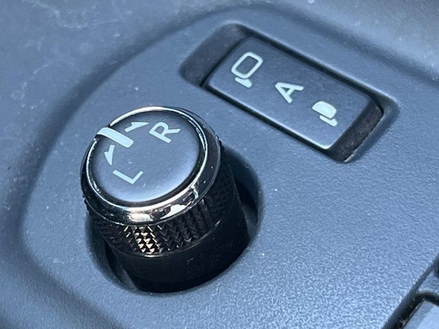 TOYOTA VOXY 2015 Image 31