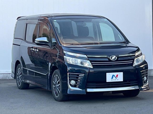 TOYOTA VOXY 2015 Image 31