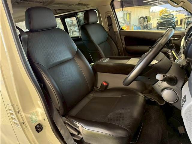 NISSAN NV350 CARAVAN 2020 Image 31