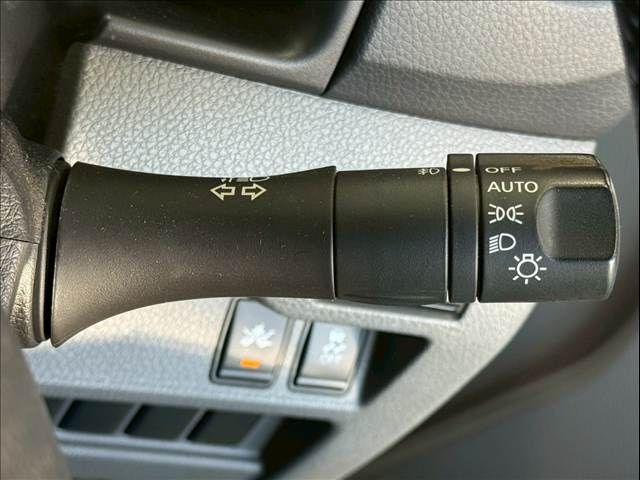 NISSAN NV350 CARAVAN 2020 Image 31