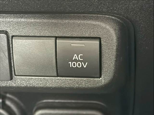 TOYOTA SIENTA HYBRID 2022 Image 31