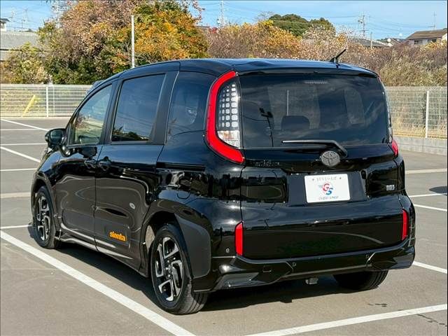 TOYOTA SIENTA HYBRID 2022 Image 31