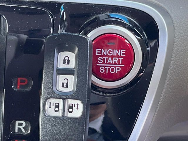 HONDA N BOX 2017 Image 31