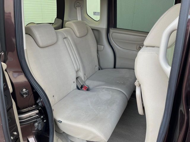 HONDA N BOX 2017 Image 31