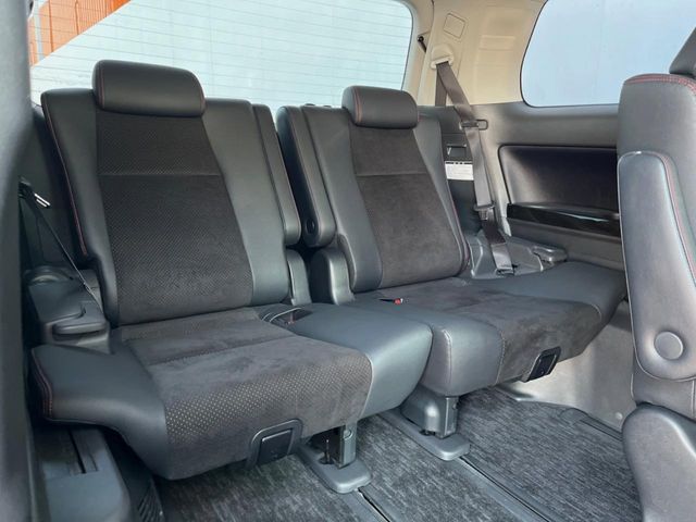 TOYOTA VELLFIRE 2013 Image 31