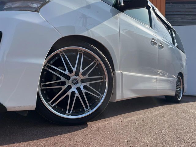 TOYOTA VELLFIRE 2013 Image 31