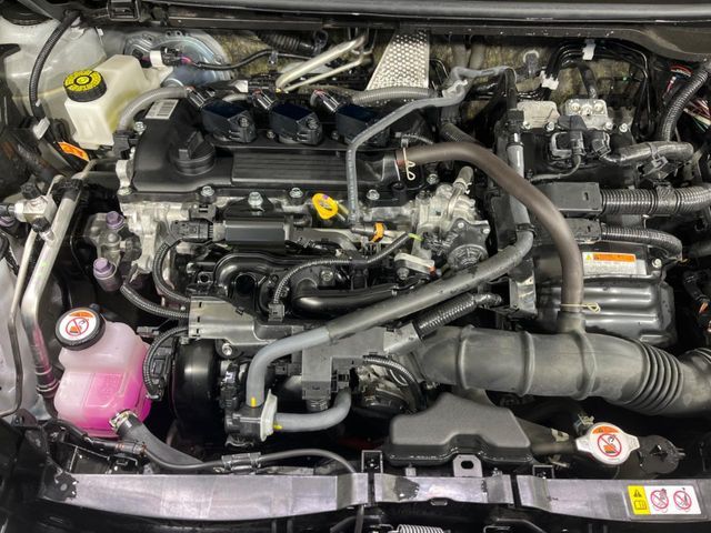 TOYOTA YARIS CROSS HYBRID 2025 Image 31