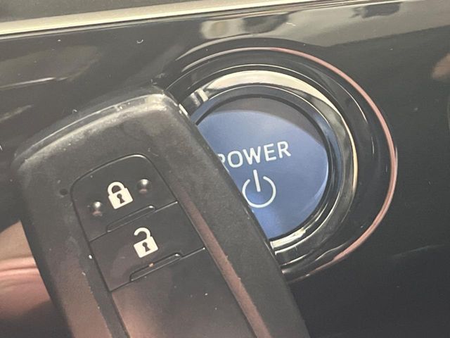 TOYOTA PRIUS 4WD 2016 Image 31