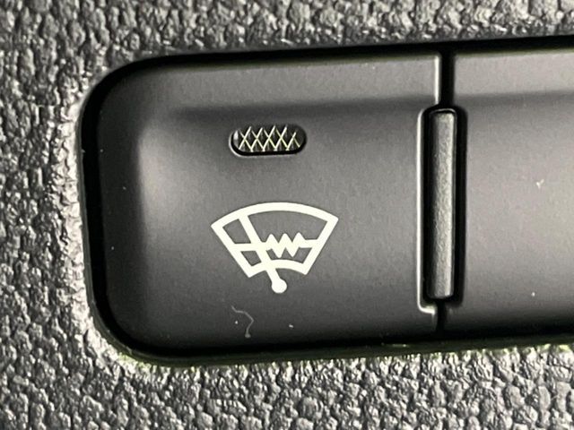 TOYOTA PRIUS 4WD 2016 Image 31