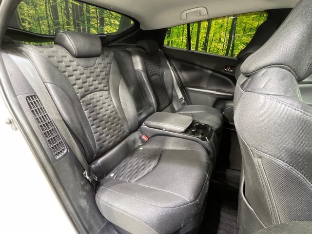 TOYOTA PRIUS PHV 2018 Image 31