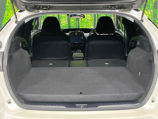 TOYOTA PRIUS PHV 2018 Image 31