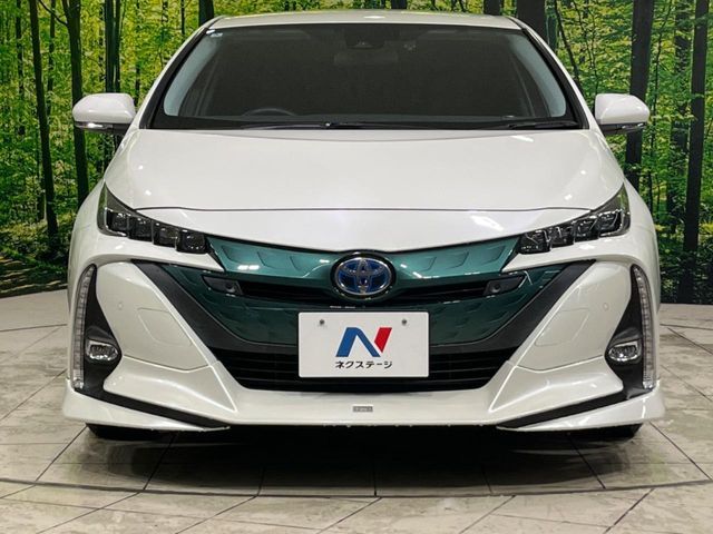 TOYOTA PRIUS PHV 2018 Image 31