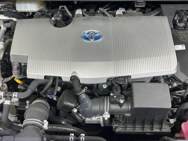 TOYOTA PRIUS PHV 2018 Image 31