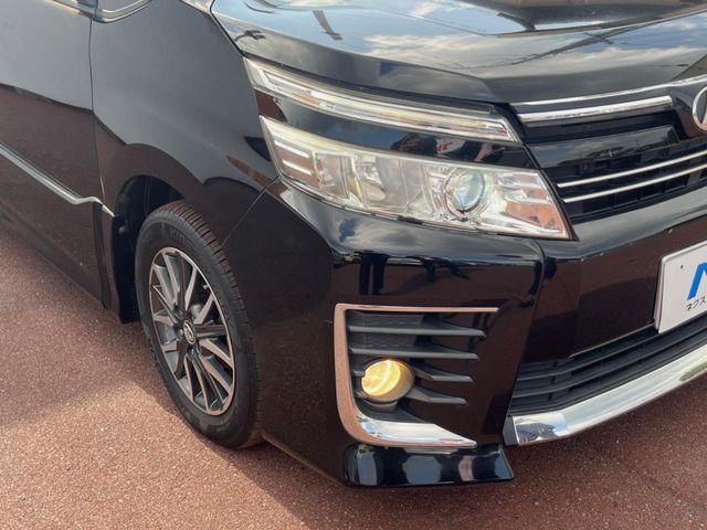 TOYOTA VOXY 2016 Image 31