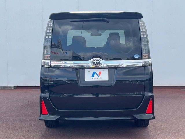 TOYOTA VOXY 2016 Image 31