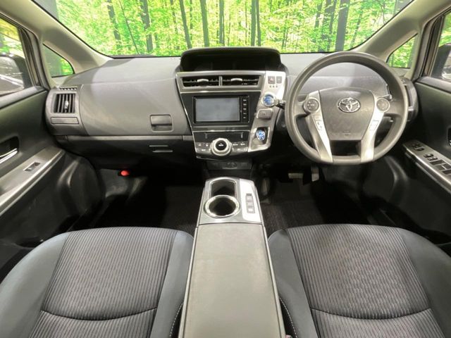 TOYOTA PRIUS ALPHA 2015 Image 31