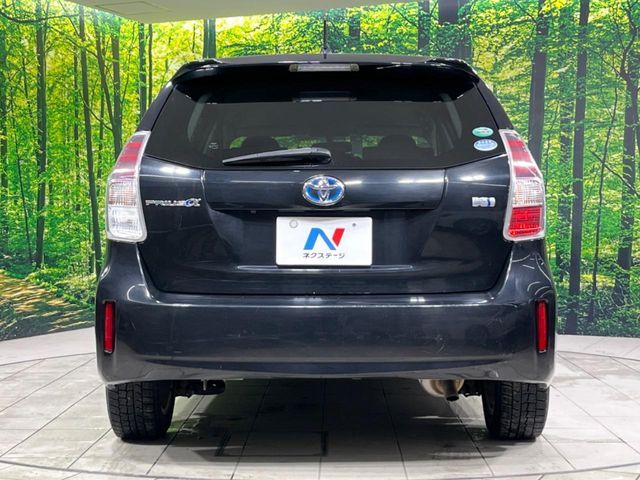 TOYOTA PRIUS ALPHA 2015 Image 31