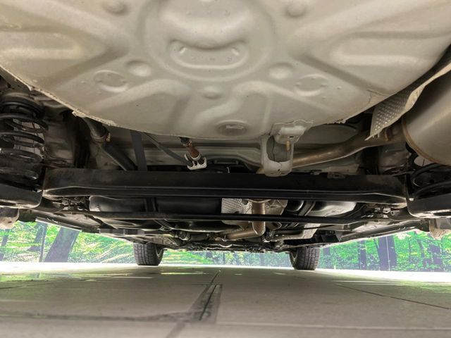 TOYOTA PRIUS ALPHA 2015 Image 31