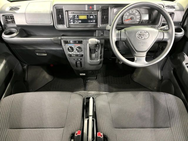 TOYOTA PIXIS VAN 4WD 2021 Image 31
