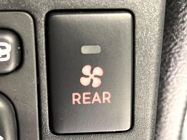 TOYOTA PIXIS VAN 4WD 2021 Image 31