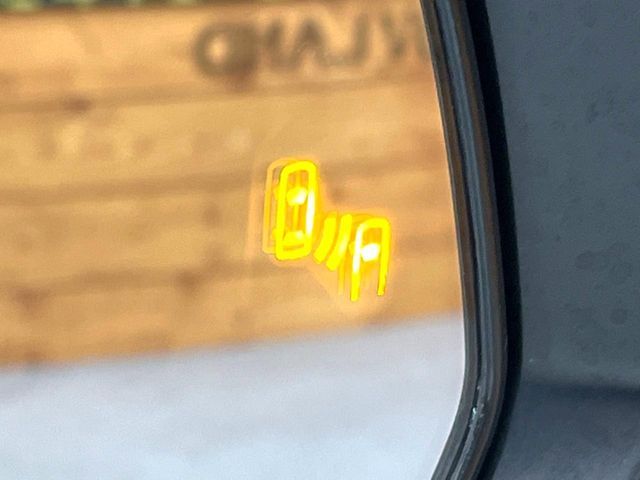 TOYOTA HARRIER HYBRID 2023 Image 31