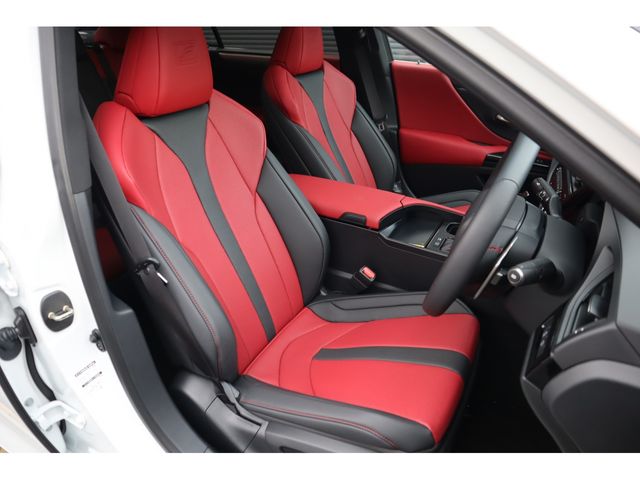 TOYOTA LEXUS ES300H 2024 Image 31