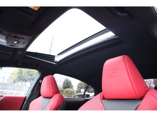 TOYOTA LEXUS ES300H 2024 Image 31