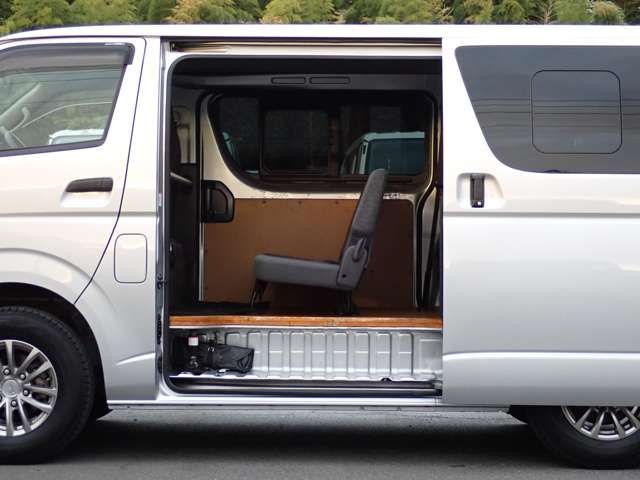 TOYOTA HIACE VAN 1.25T 2WD 2019 Image 31