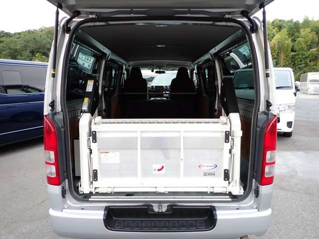 TOYOTA HIACE VAN 1.25T 2WD 2019 Image 31