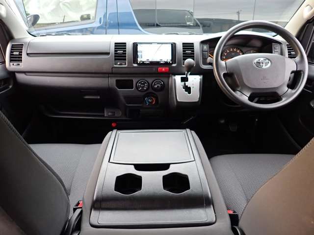 TOYOTA HIACE VAN 1.25T 2WD 2019 Image 31