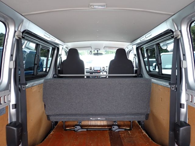 TOYOTA HIACE VAN 1.25T 2WD 2019 Image 31