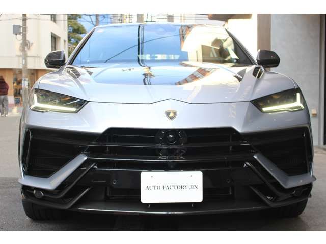 LAMBORGHINI URUS 2025 Image 31